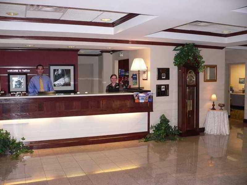 Hampton Inn & Suites Tulsa-Woodland Hills Интериор снимка